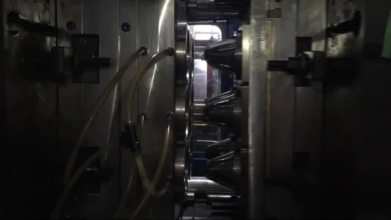 Stampo preformato per barattolo di miele per animali domestici trasparente con bocca larga e canale caldo con 4 cavità, collo da 80 mm, chiusura con ago